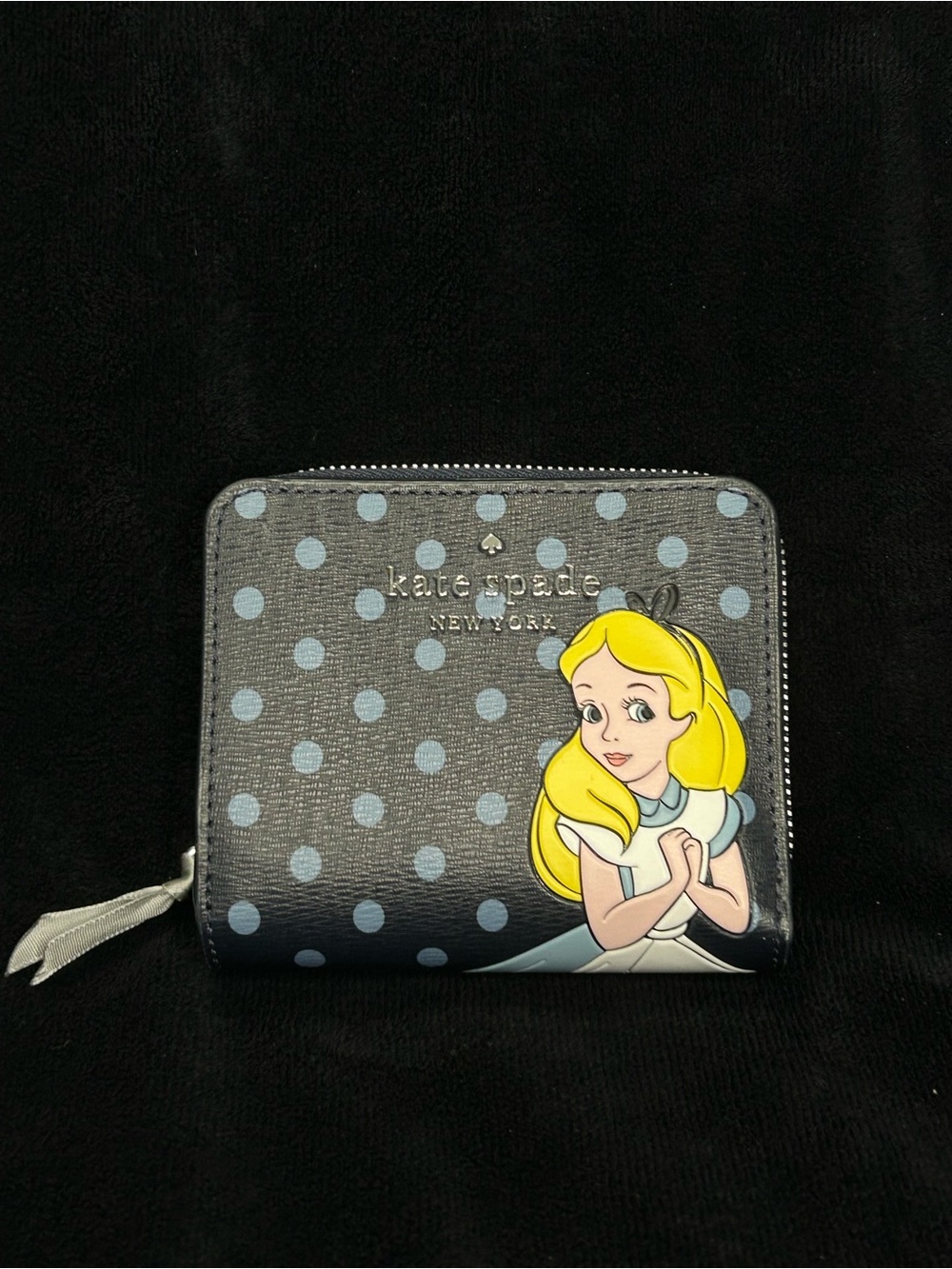 kate spade Alice in Wonderland Zip Wallet SEE PICTURES